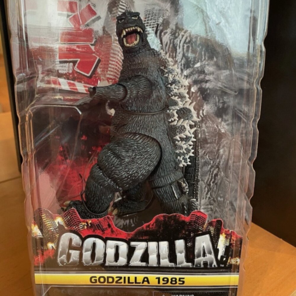 Godzilla 1985 Figure NECA 7in Tall 12in Head To Tail Sealed package